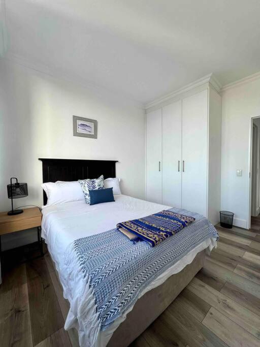 Modern, Trendy And Comfortable 2 Bedroom Apartment In Cape Town Ngoại thất bức ảnh