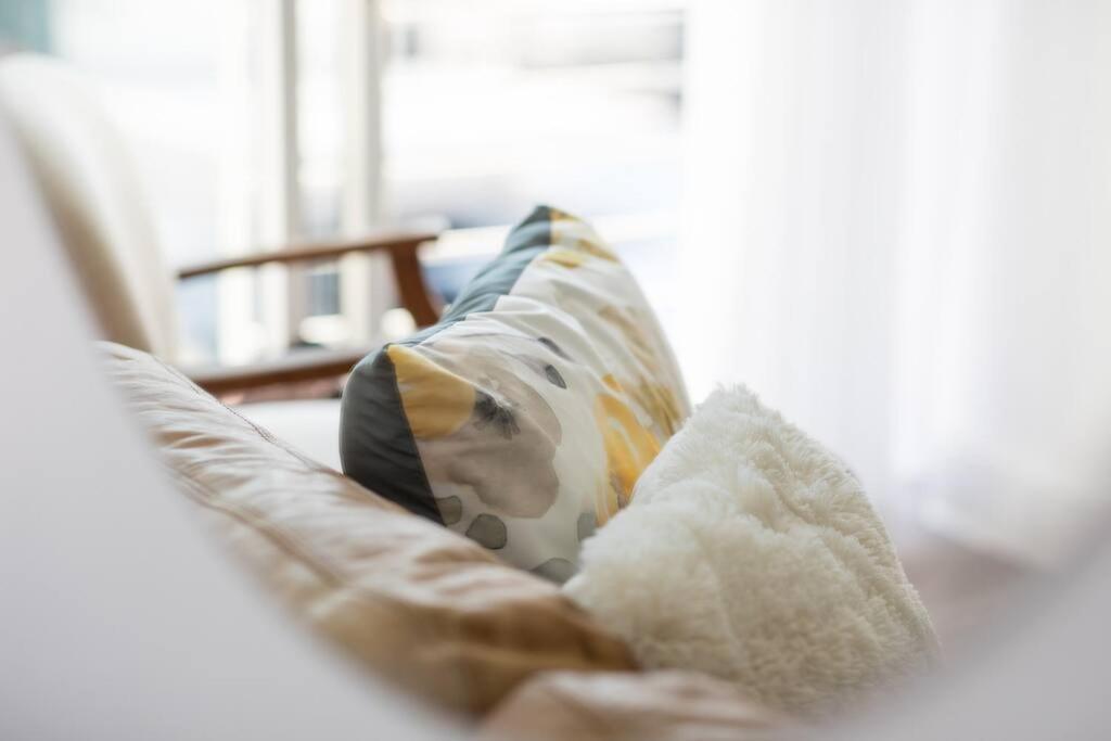 Modern, Trendy And Comfortable 2 Bedroom Apartment In Cape Town Ngoại thất bức ảnh