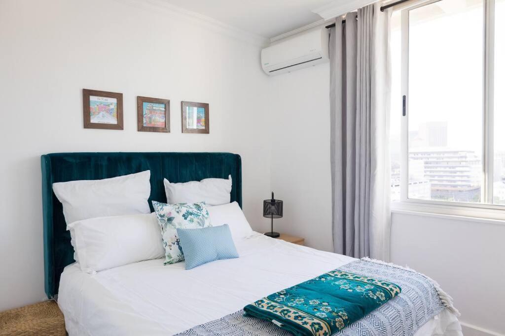 Modern, Trendy And Comfortable 2 Bedroom Apartment In Cape Town Ngoại thất bức ảnh