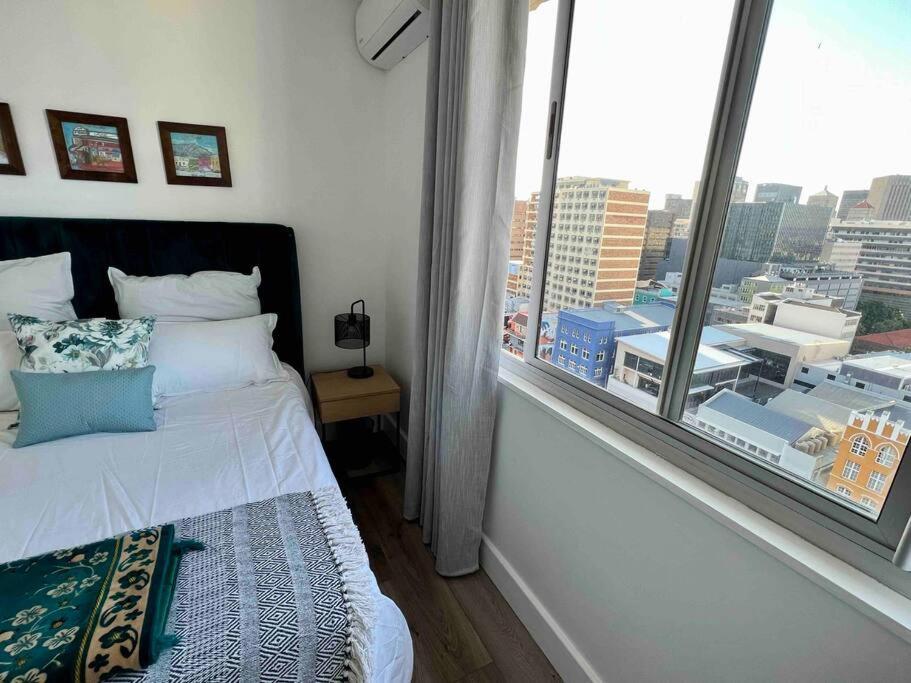 Modern, Trendy And Comfortable 2 Bedroom Apartment In Cape Town Ngoại thất bức ảnh