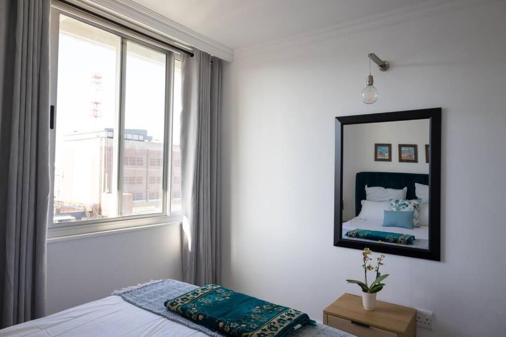 Modern, Trendy And Comfortable 2 Bedroom Apartment In Cape Town Ngoại thất bức ảnh