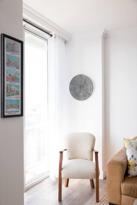 Modern, Trendy And Comfortable 2 Bedroom Apartment In Cape Town Ngoại thất bức ảnh